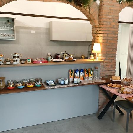 Bed and Breakfast La Torre Di Longara Кальдерара-ді-Рено Екстер'єр фото