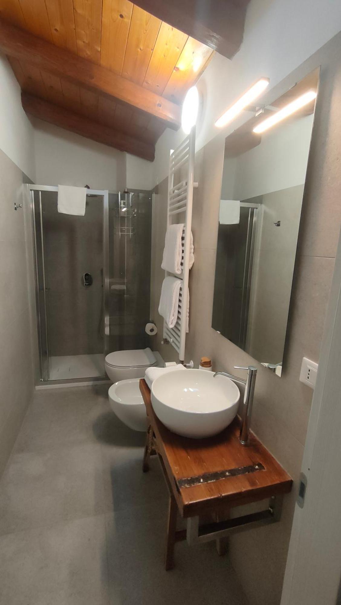 Bed and Breakfast La Torre Di Longara Кальдерара-ді-Рено Екстер'єр фото